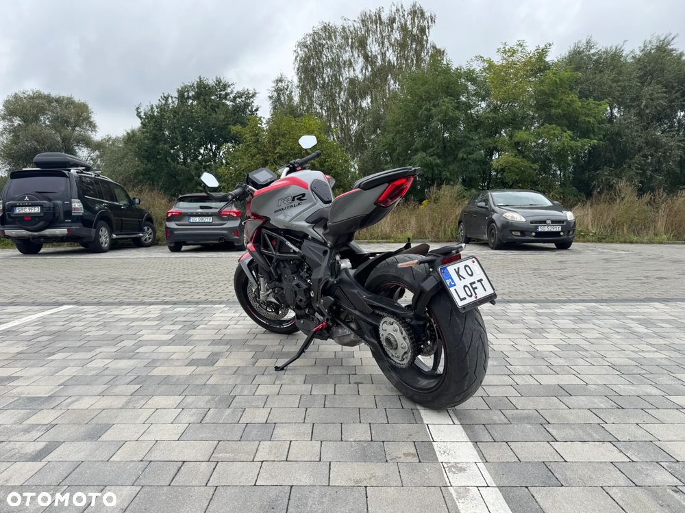 MV AGUSTA Brutale - 5