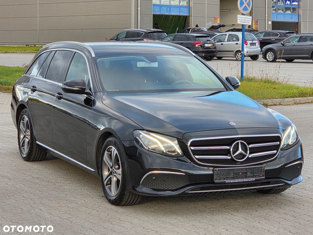 Mercedes-Benz Klasa E 220 d T 9G-TRONIC Exclusive - 7