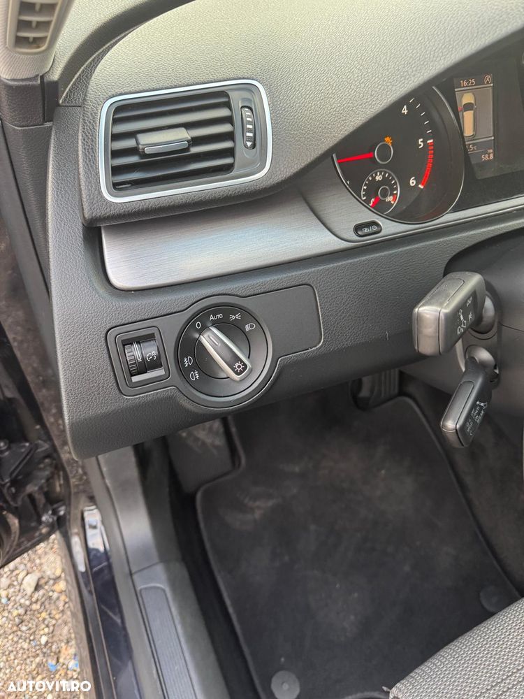 Volkswagen Passat Variant 2.0 Blue TDI DSG SCR Comfortline - 11