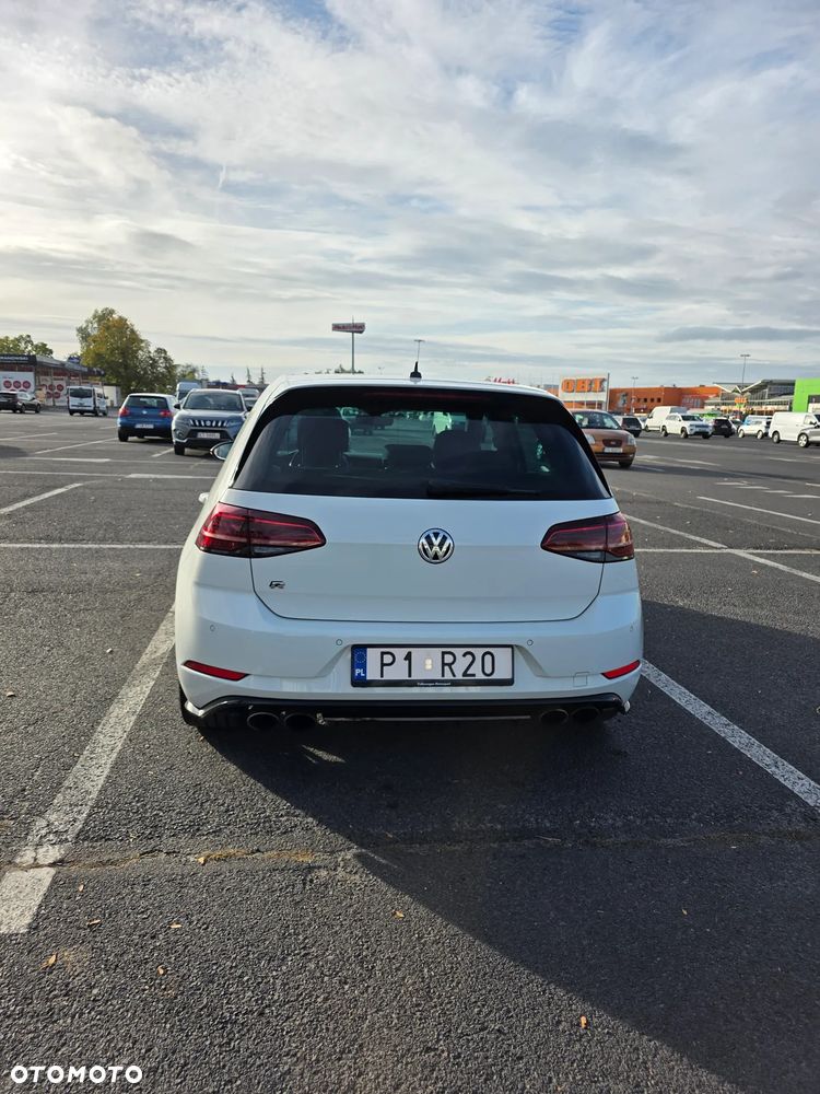 Volkswagen Golf - 9