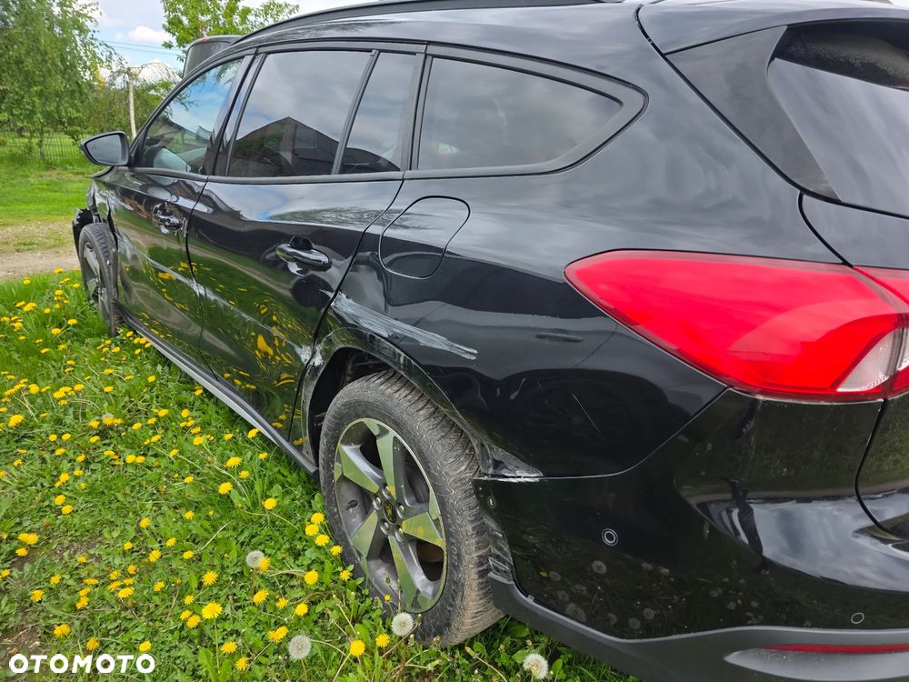 Ford Focus 1.0 EcoBoost Hybrid ACTIVE X - 7