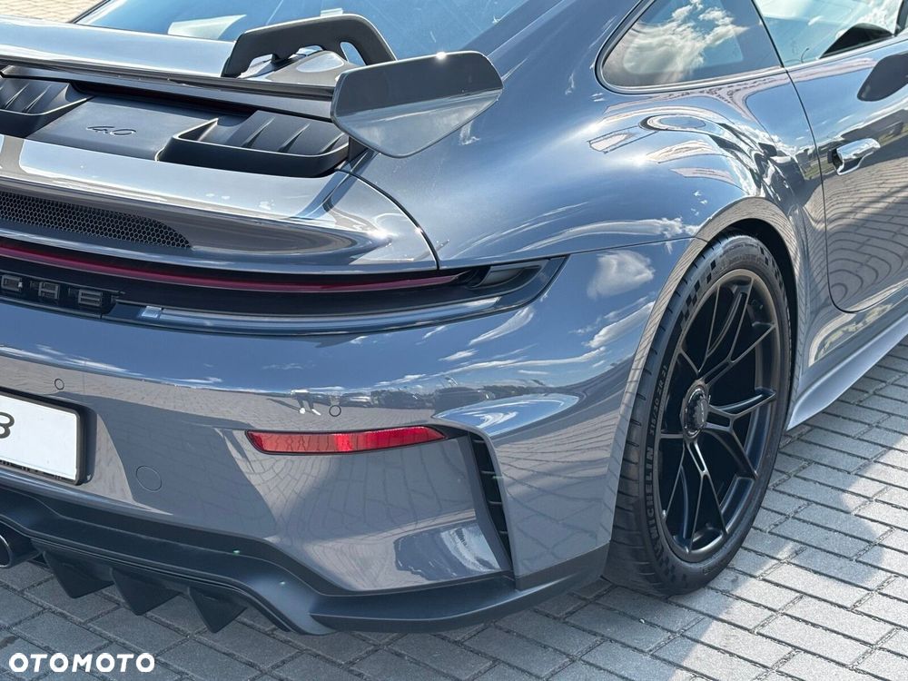Porsche 911 - 9