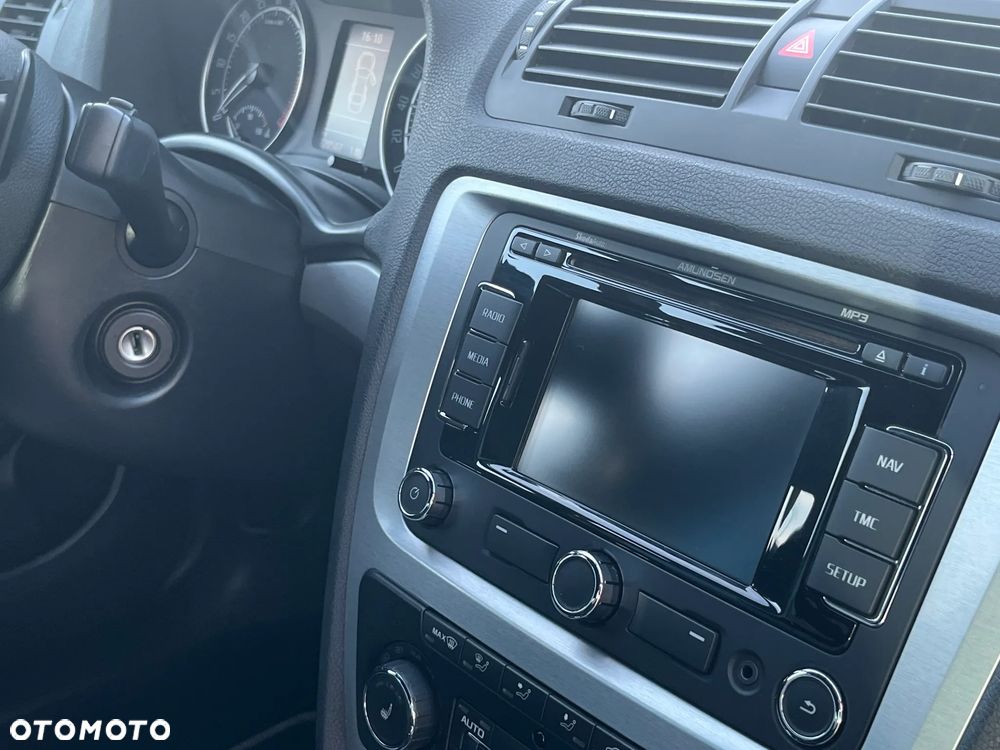 Skoda Octavia 2.0 TDI DPF RS DSG - 26