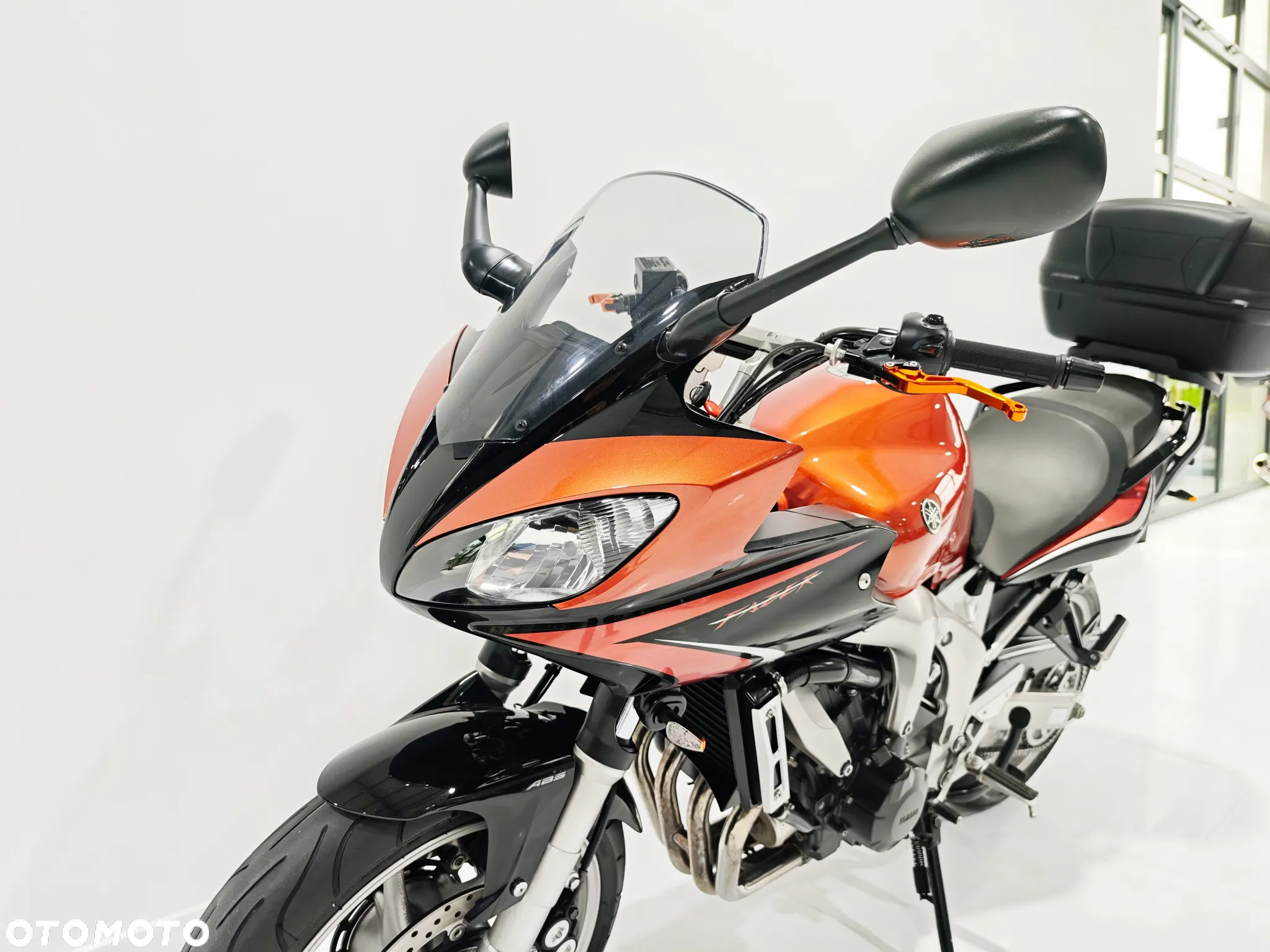 Yamaha FZ - 13