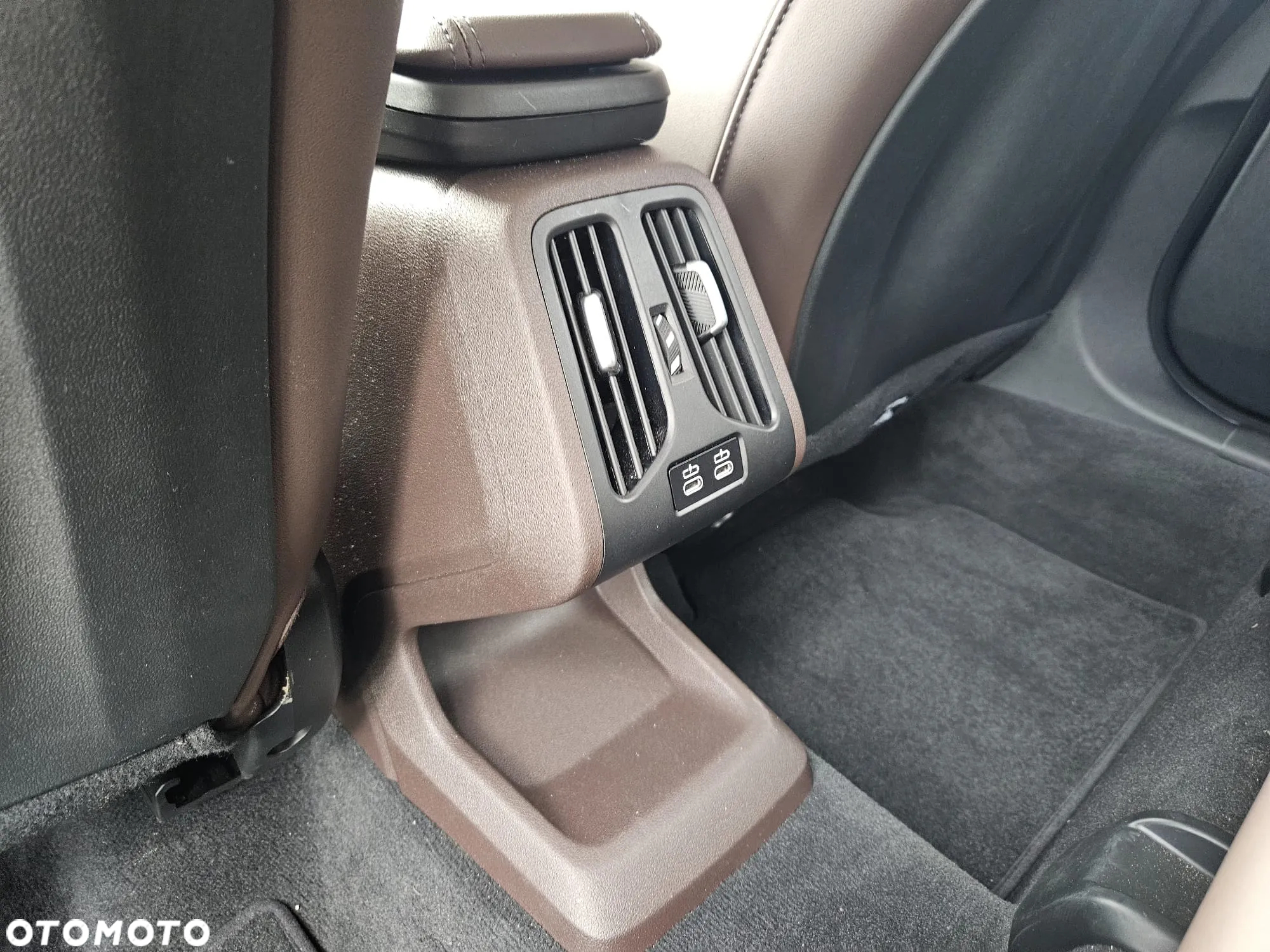 BMW Seria 2 220i Active Tourer - 19