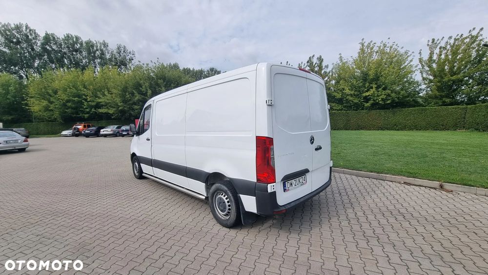 Mercedes-Benz SPRINTER L2H1 - 4