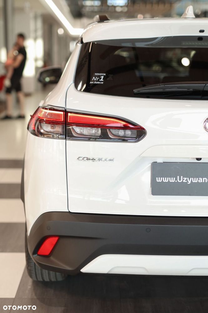 Toyota Corolla Cross - 12