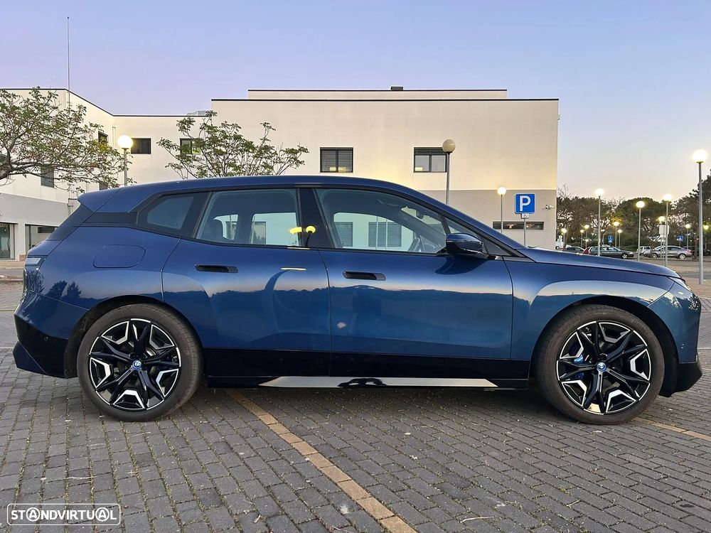 BMW iX xDrive 40 Pack Desportivo - 6