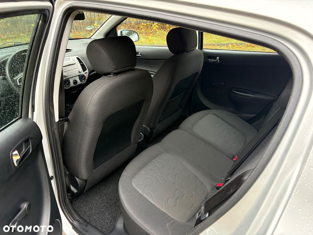 Hyundai i20 - 10