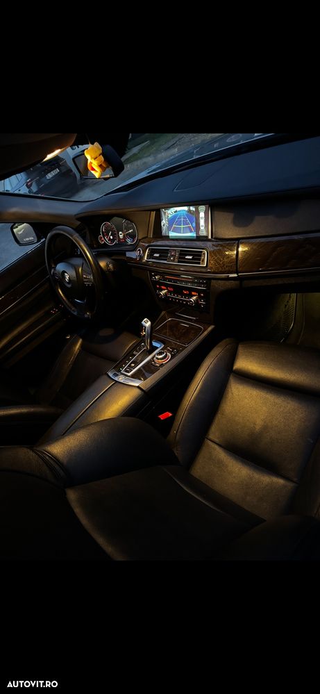 BMW Seria 7 740d xDrive - 20