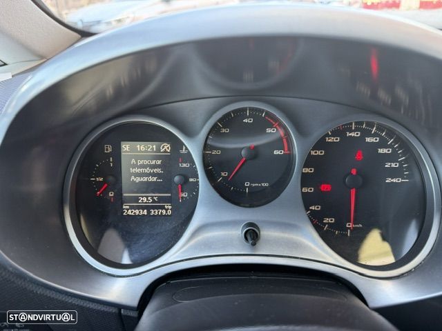 SEAT Leon 1.6 TDI ECOMOTIVE Style - 15