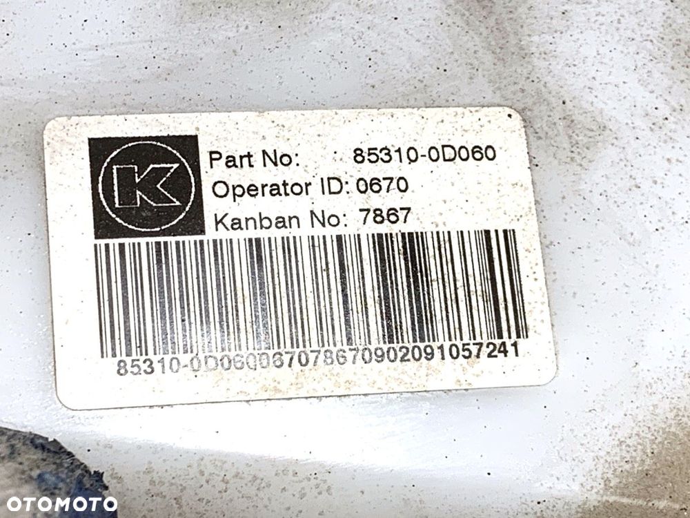 ZBIORNIK SPRYSKIWACZY  TOYOTA YARIS (_P9_) 2005 - 2014 1.33 VVT-i (NSP90_) 74 kW [100 KM] benzyna - 4