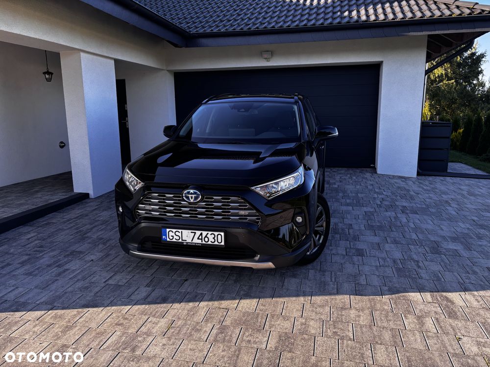 Toyota RAV4 - 1