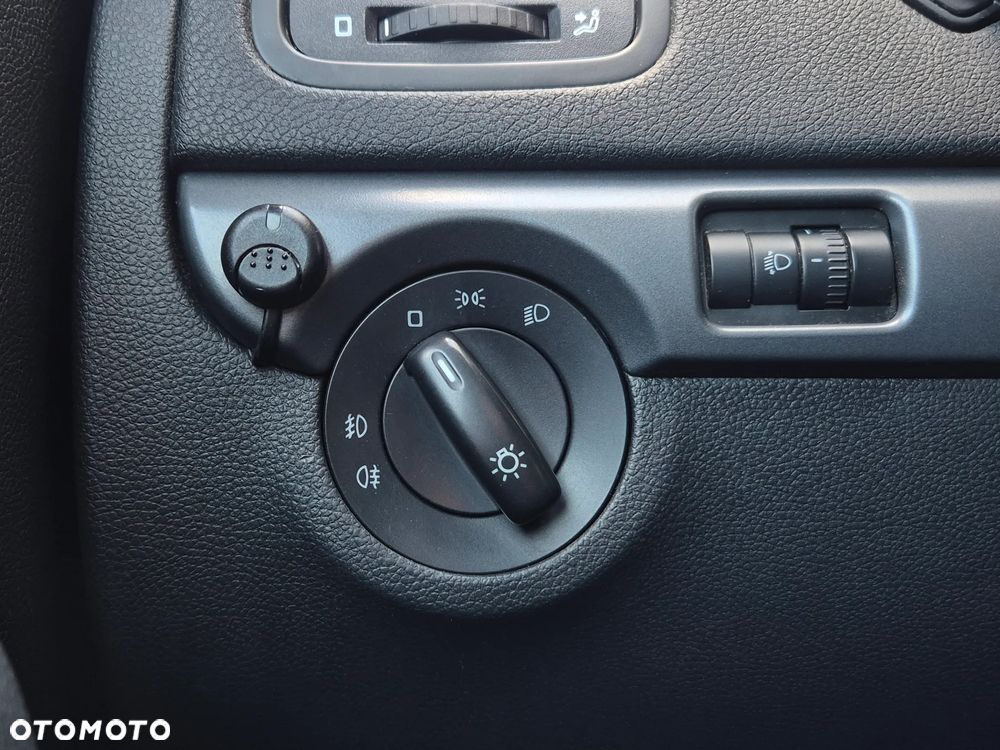 Skoda Yeti 2.0 TDI DPF 4x4 Active - 24