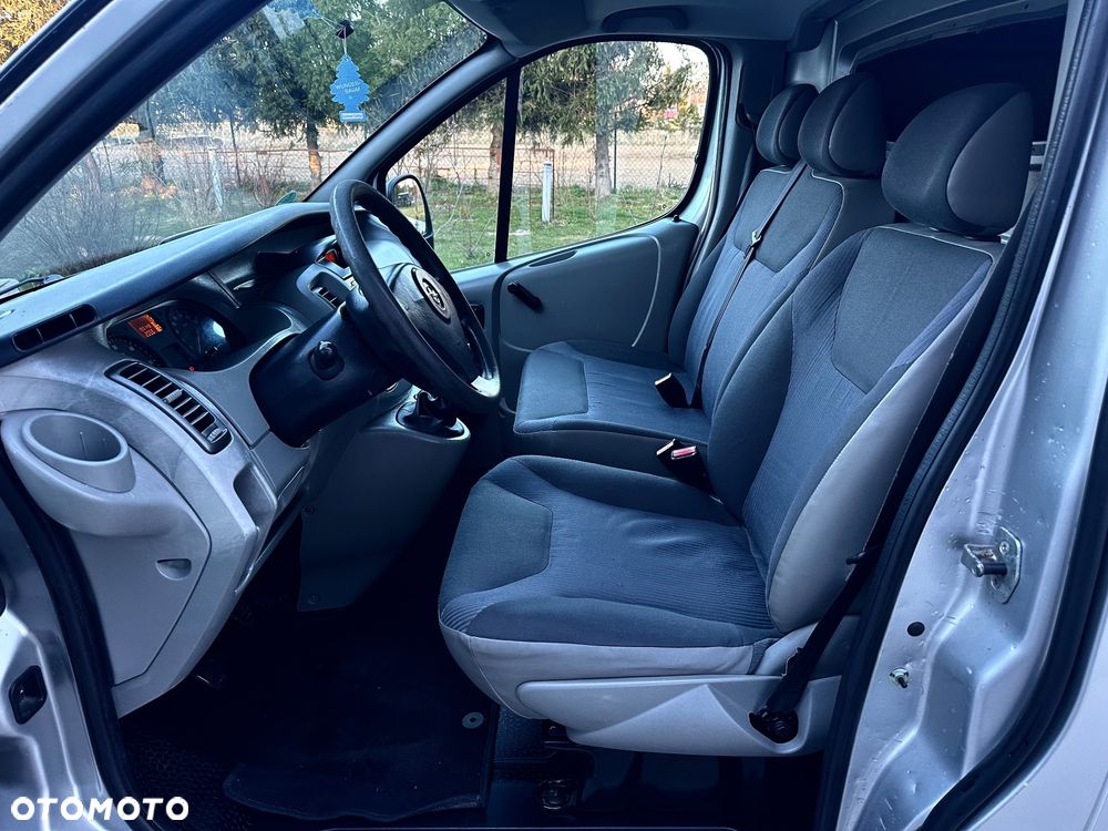 Opel Vivaro - 9