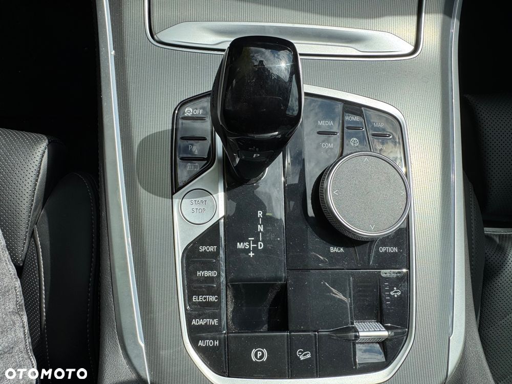 BMW X5 xDrive45e - 28