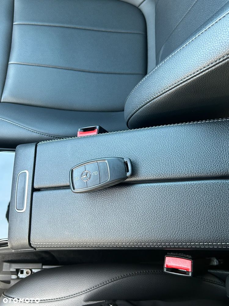 Mercedes-Benz Klasa A 180 d Style 8G-DCT - 11