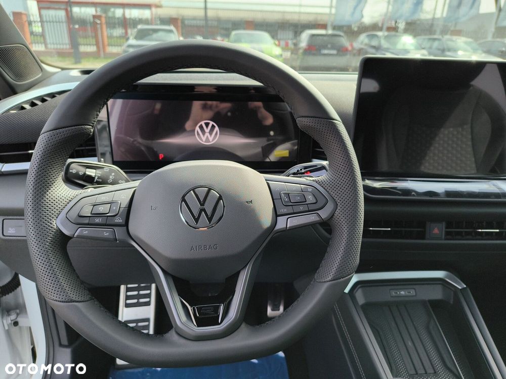 Volkswagen T-Roc - 13