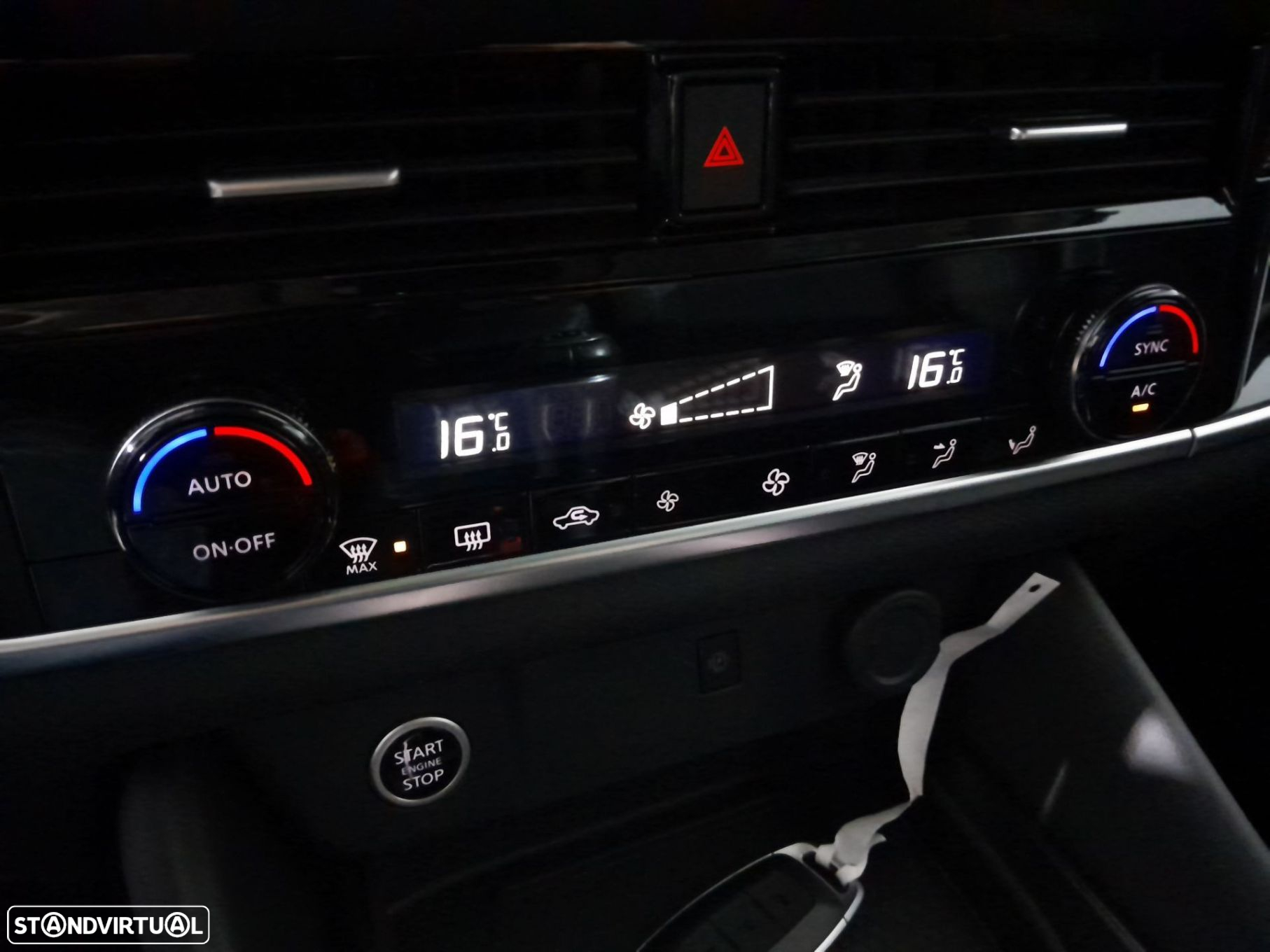Nissan Qashqai 1.3 DIG-T N-Connecta LED+TT+SKY - 14