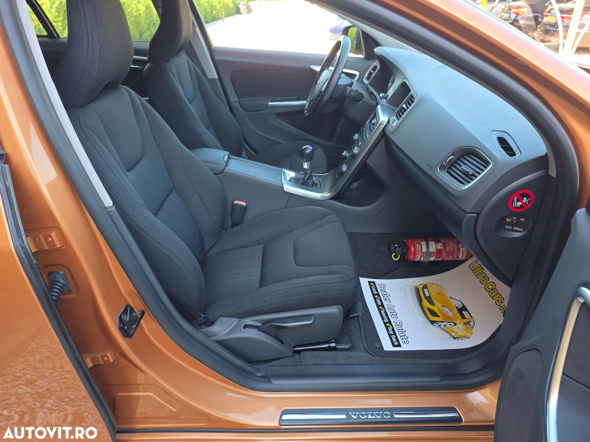 Volvo S60 D2 Edition - 11