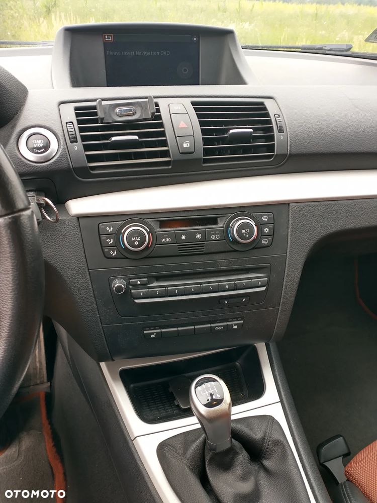 BMW Seria 1 120d - 15