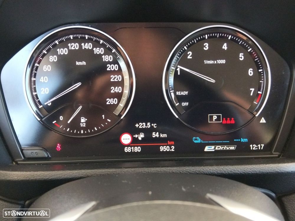 BMW X1 25 e xDrive Corporate Edition - 9