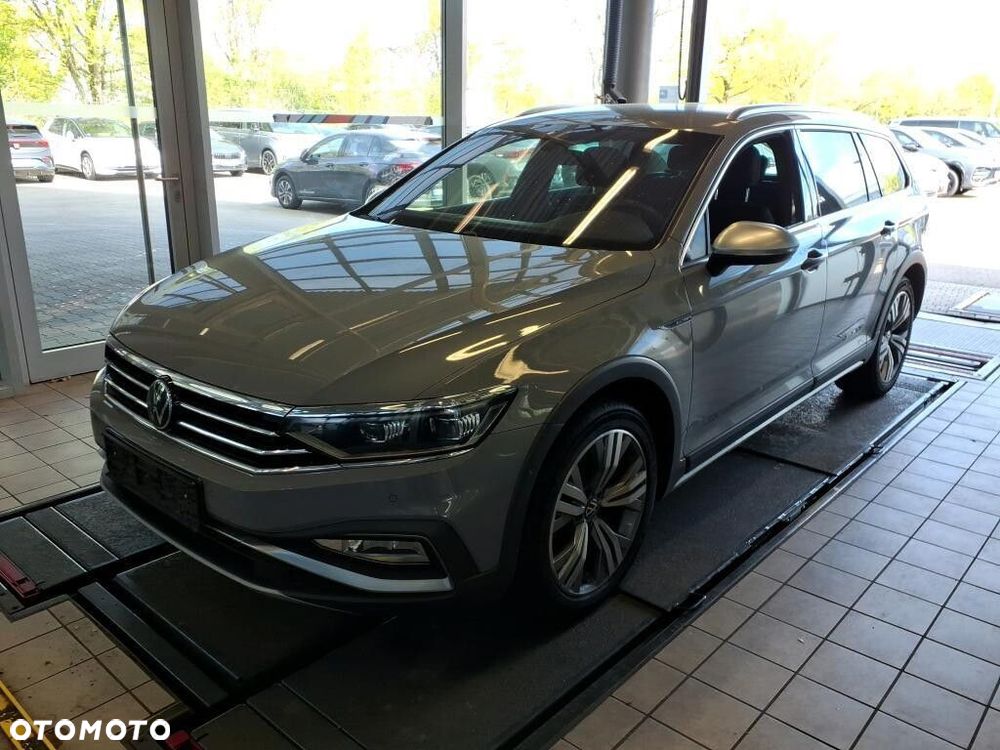 Volkswagen Passat Alltrack 2.0 TDI 4Mot DSG - 1