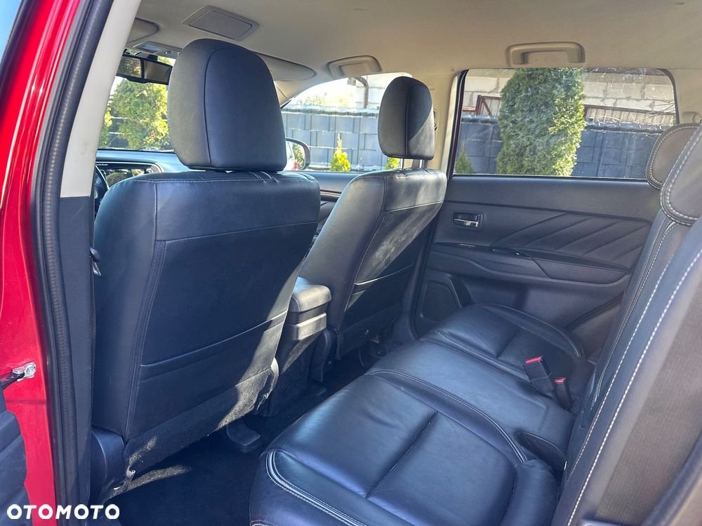 Mitsubishi Outlander 2.0 4WD Top - 6