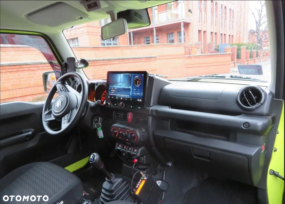 Suzuki Jimny 1.5 Premium - 28