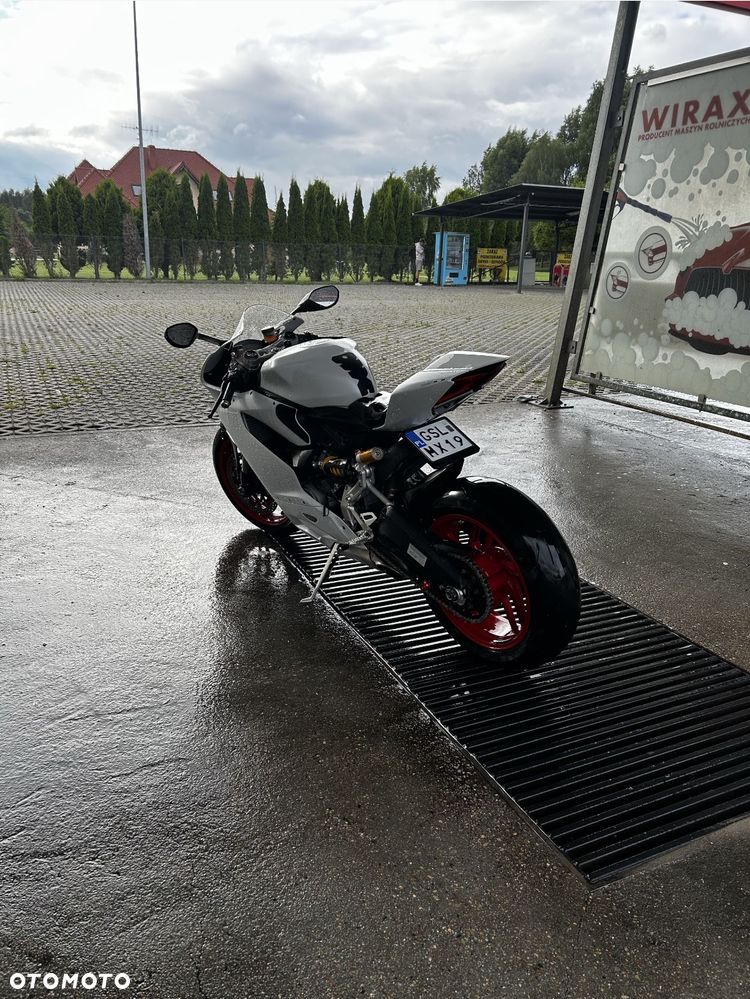 Ducati Panigale 899 - 5