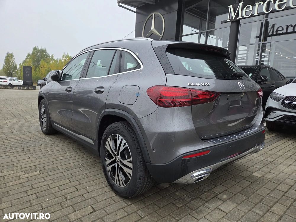 Mercedes-Benz GLA 180 MHEV - 5