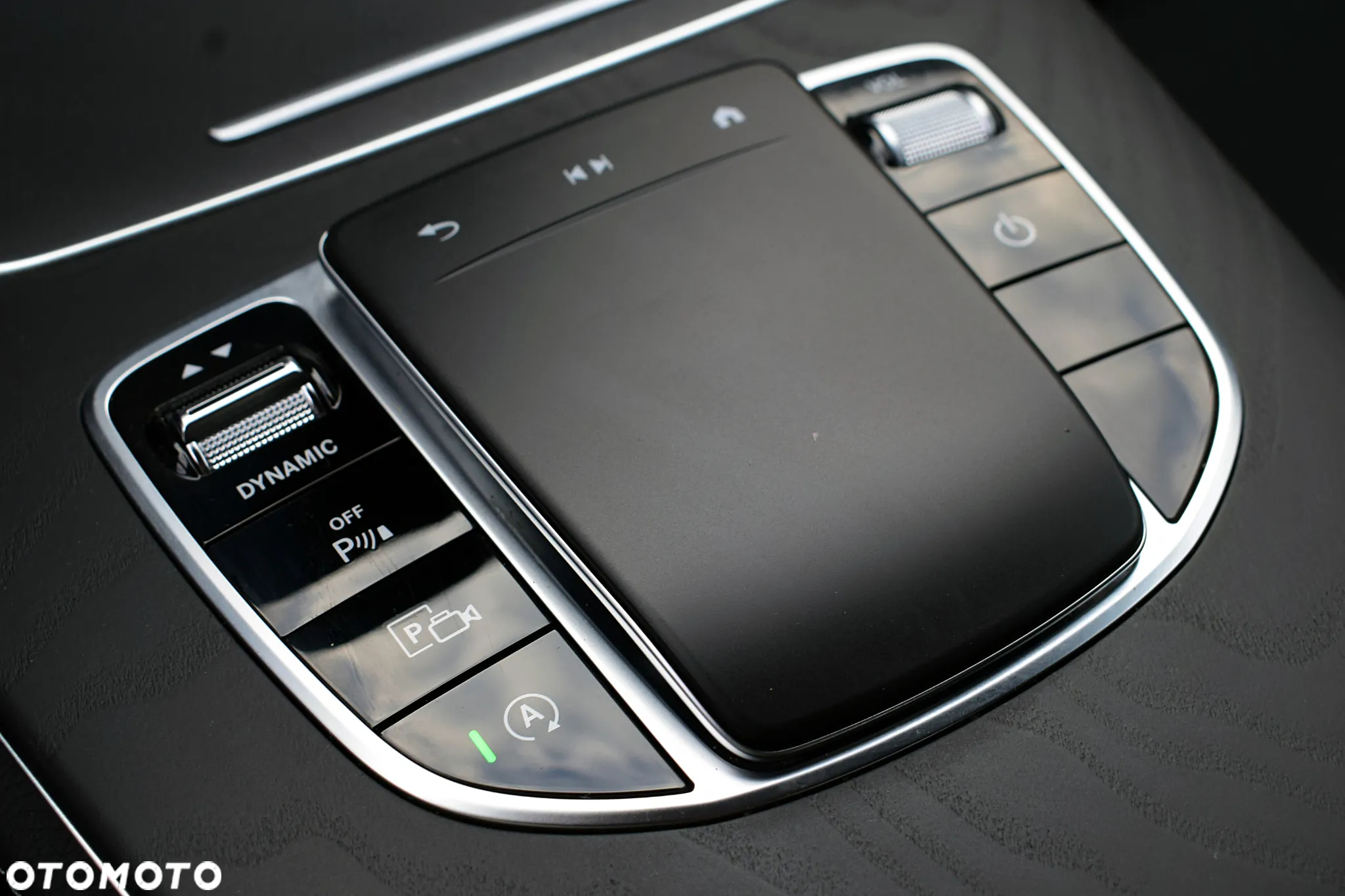 Mercedes-Benz Klasa E 220 d AMG - 19