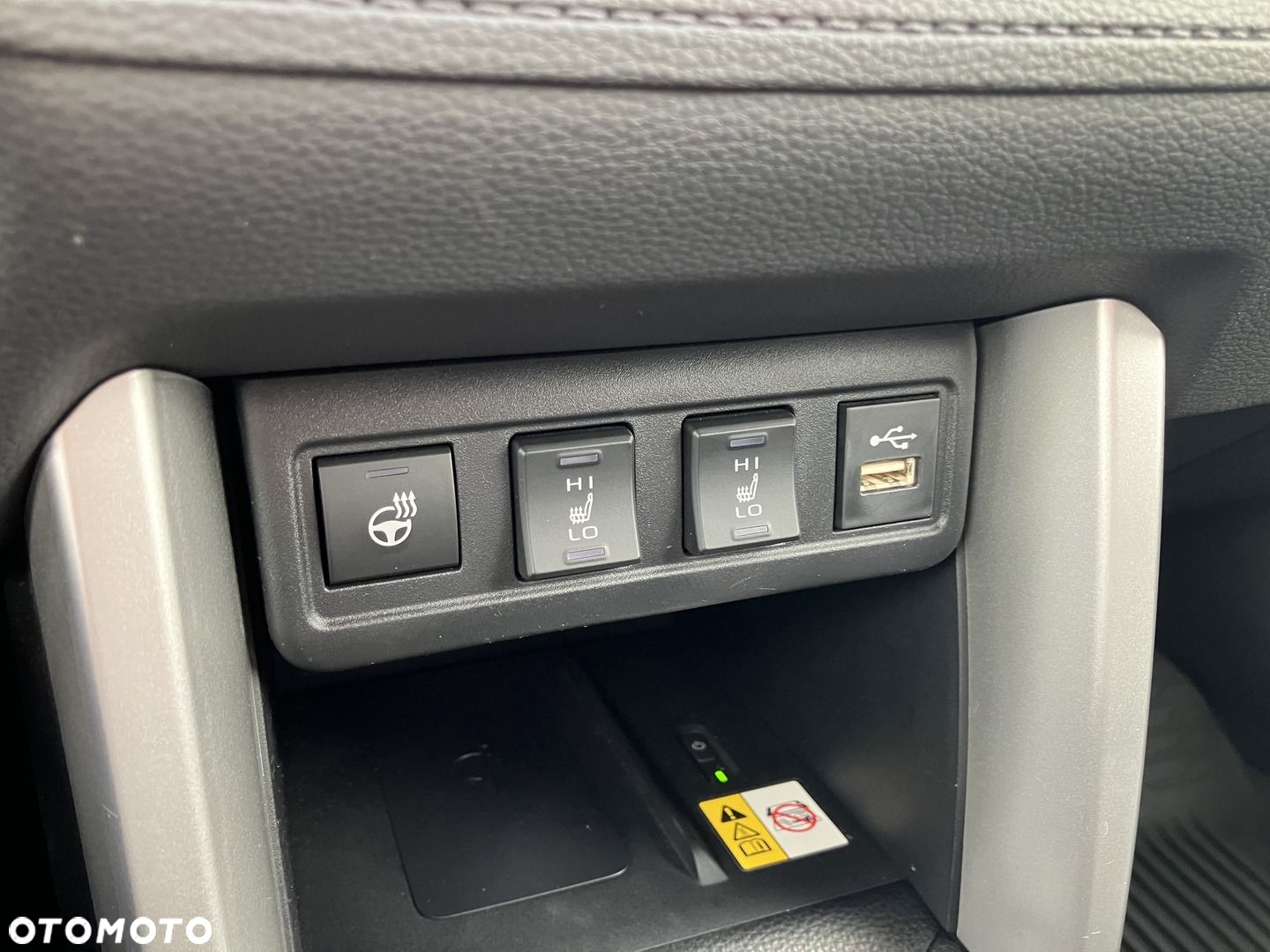 Toyota Corolla Cross 2.0 Hybrid Executive - 19