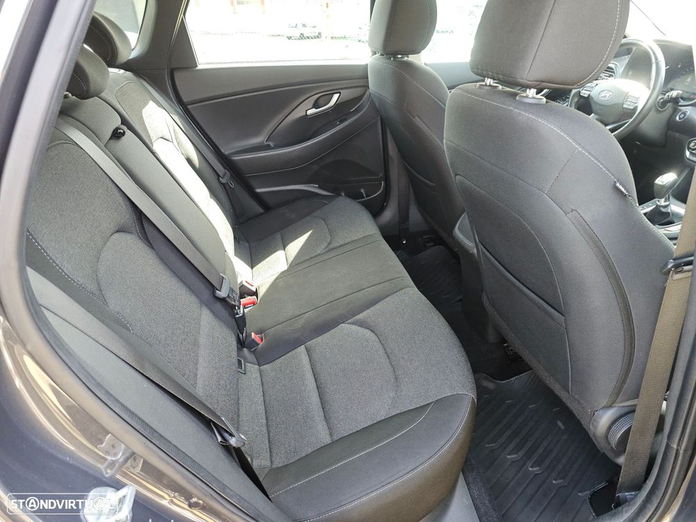 Hyundai i30 SW 1.0 T-GDI Premium - 22