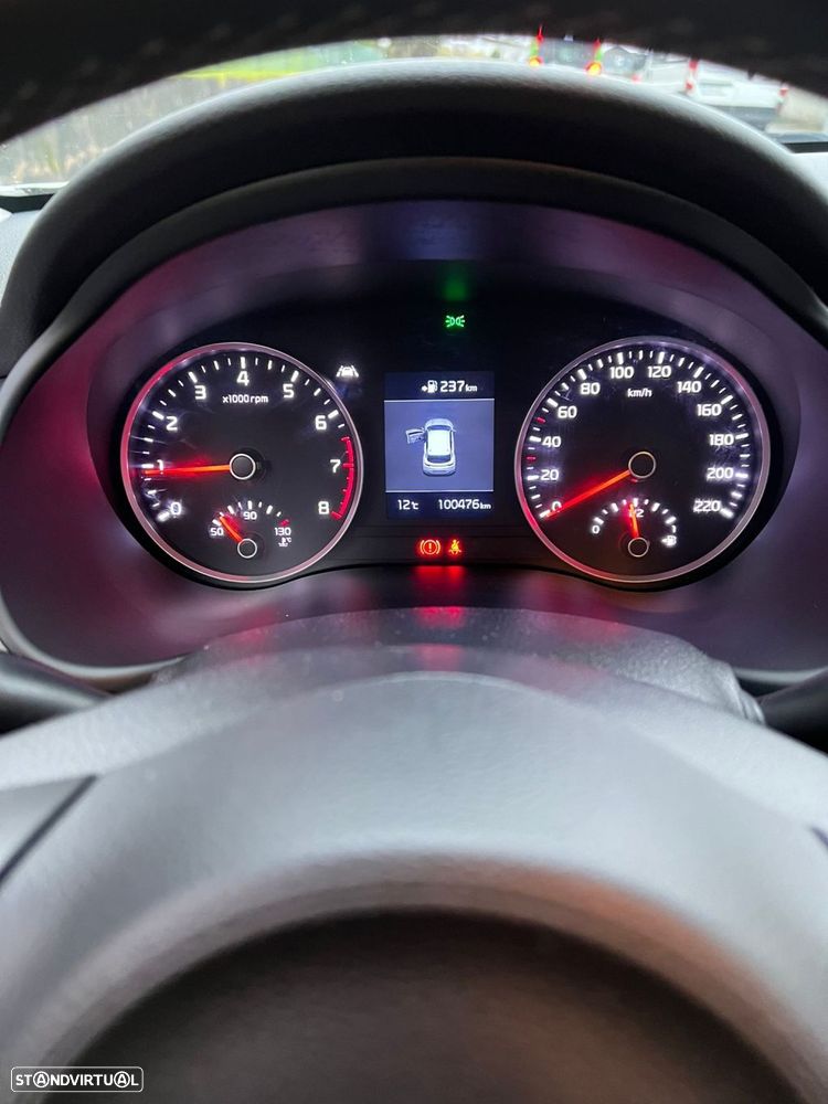 Kia Stonic 1.0 T-GDI EX - 11