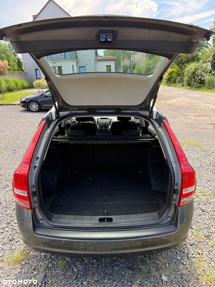 Kia Ceed 1.4 L - 16
