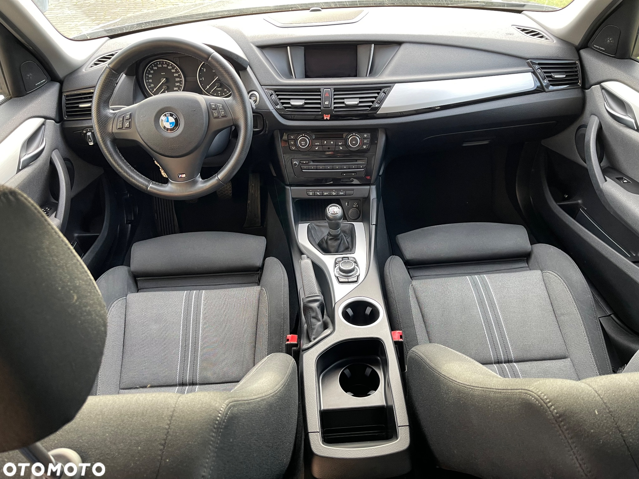 BMW X1 xDrive20i Sport Line - 17