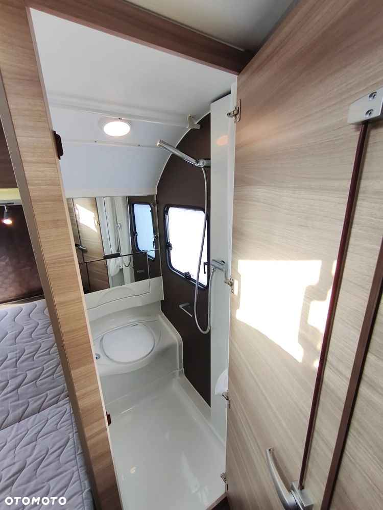 Adria - 7