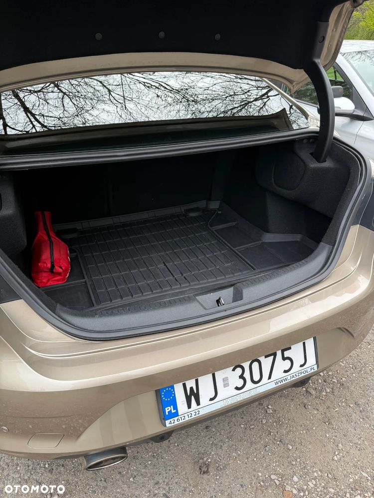Renault Megane 1.6 SCe Zen - 20