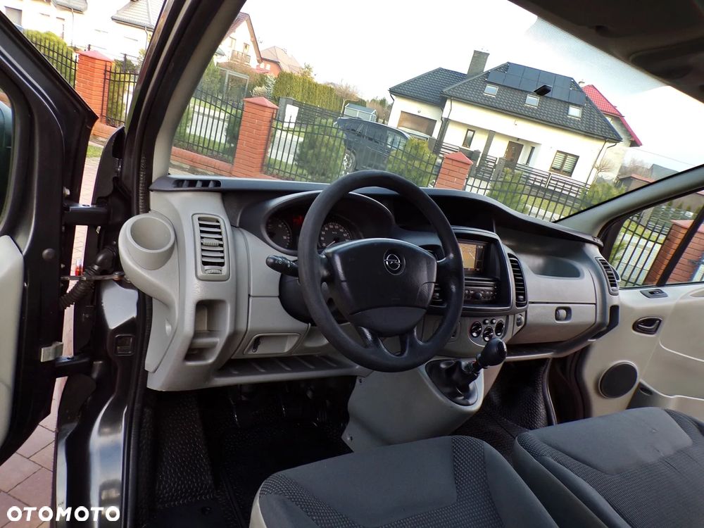 Opel Vivaro - 15