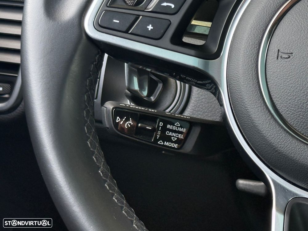 Porsche Cayenne Coupé S Platinum Edition - 39