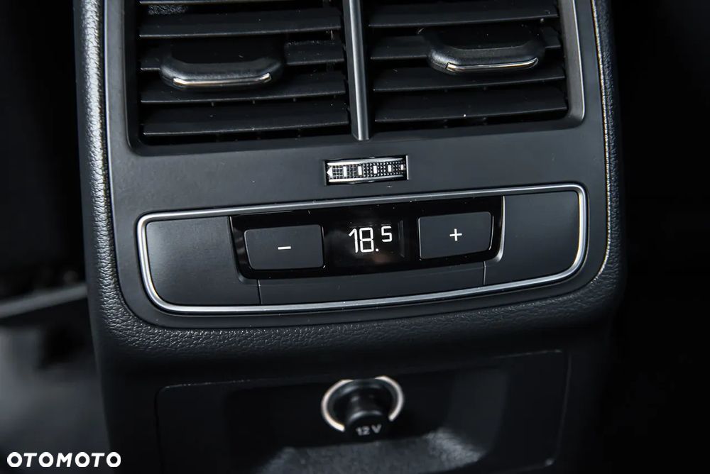 Audi A4 Avant 2.0 TDI Sport S tronic - 29