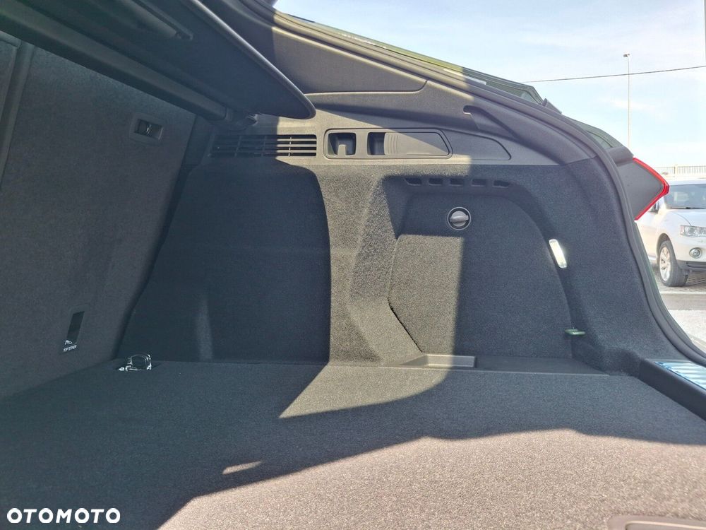 Audi Q5 Sportback - 14