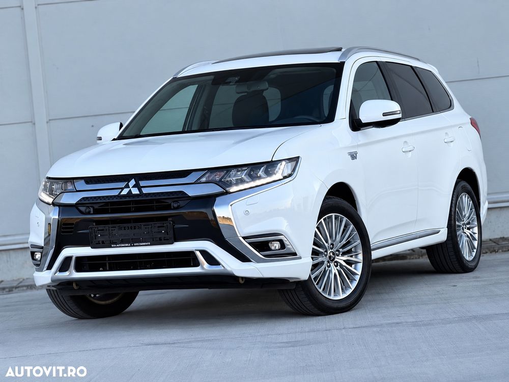 Mitsubishi Outlander - 40