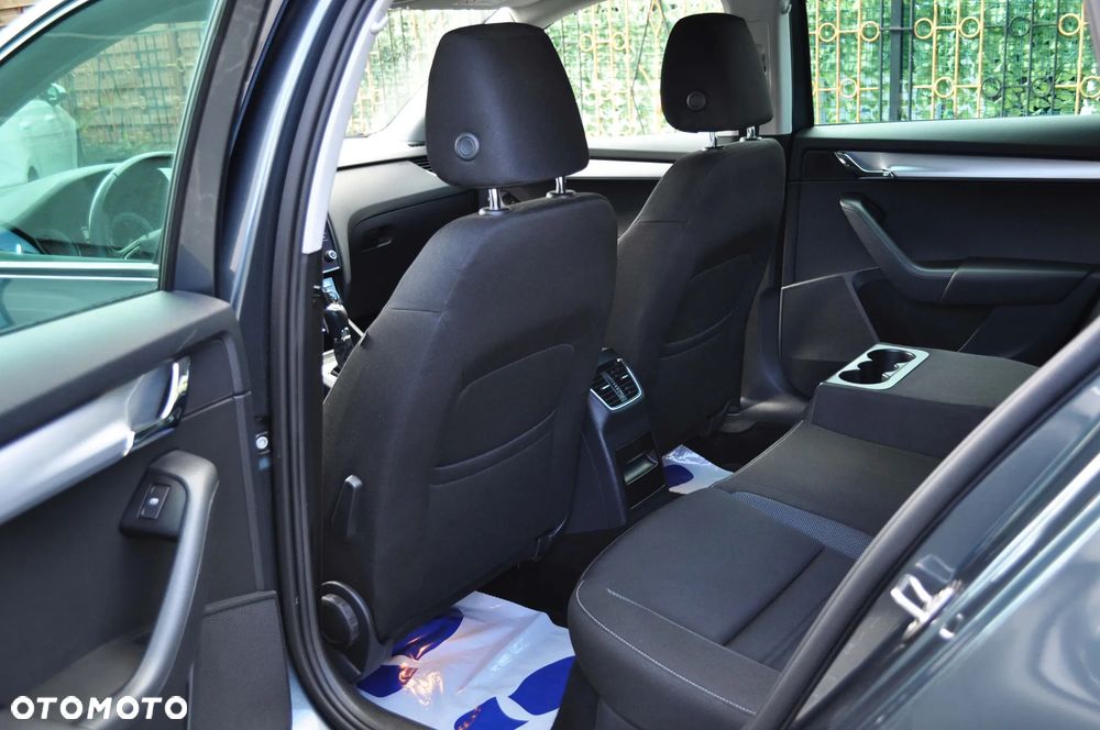 Skoda Octavia 1.6 TDI DSG Premium Edition - 14