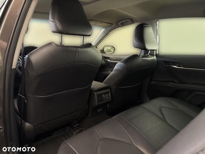 Toyota Camry 2.5 Hybrid Comfort CVT - 19