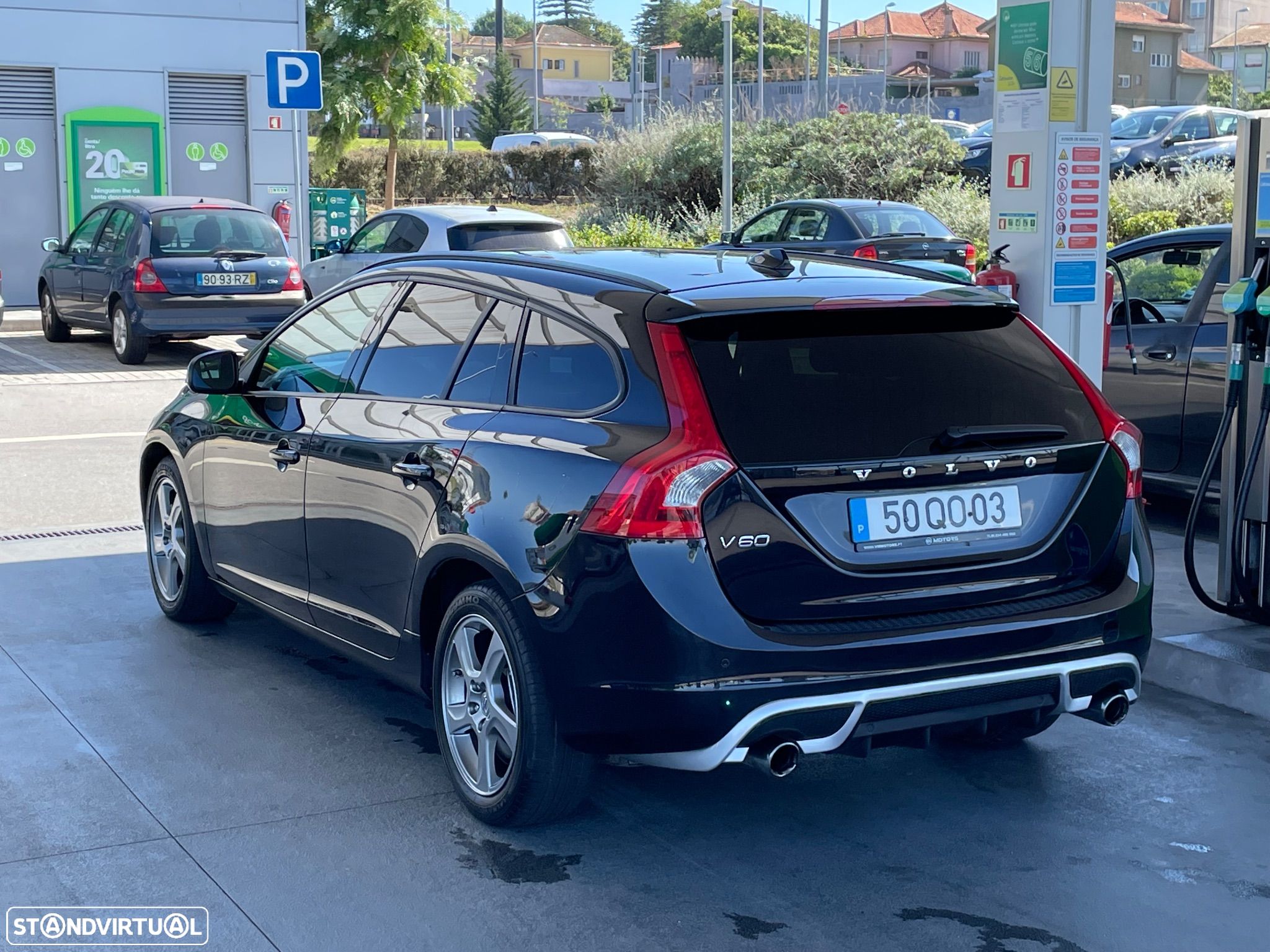 Volvo V60 1.6 D2 Drive R-Design Start/Stop - 1