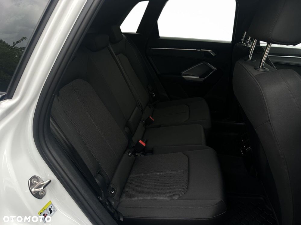 Audi Q3 35 TFSI mHEV Advanced S tronic - 27