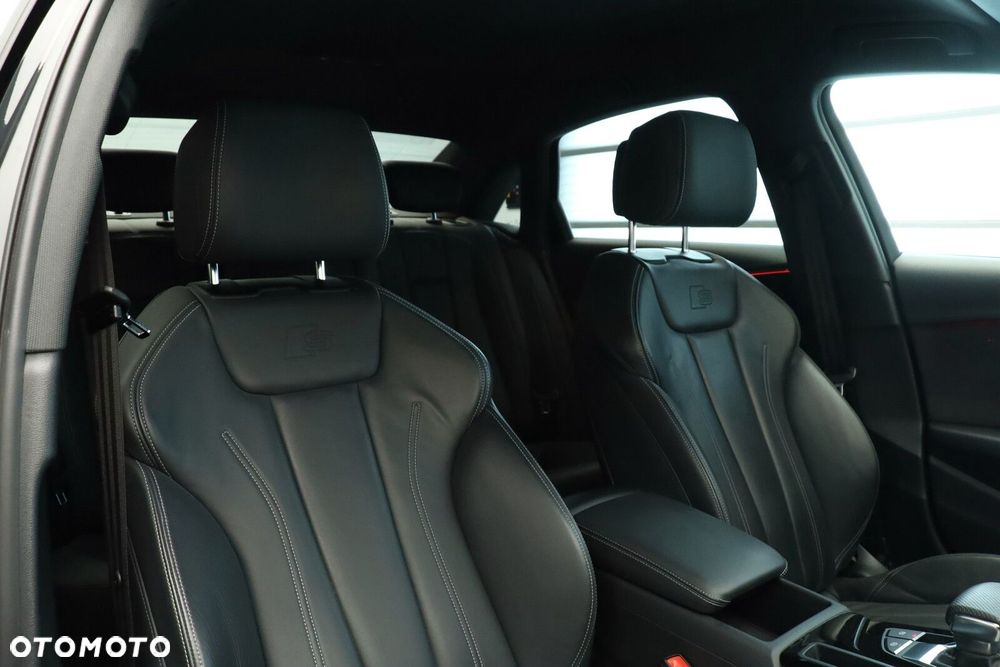 Audi A4 Limousine - 12