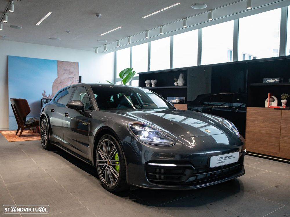 Porsche Panamera Sport Turismo 4 E-Hybrid Platinum Edition PDLS - 9